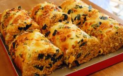 Scallion and Meat Loaf Bread Rolls