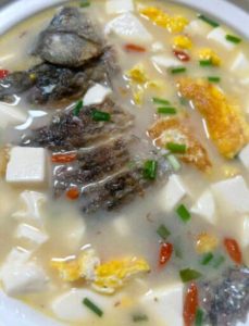 Crucian carp tofu soup