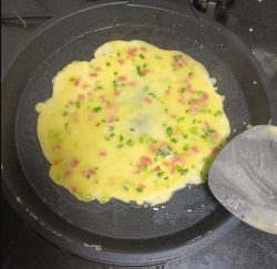 Green onion egg pancake breakfast recipe