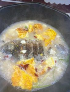 Crucian carp tofu soup