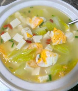 Cabbage and tofu soup