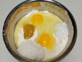 Honey egg twist