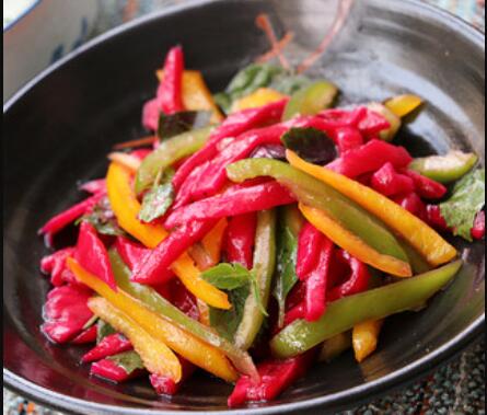 Dragon Fruit Peel Salad