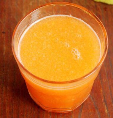 Carrot and Pear Juice